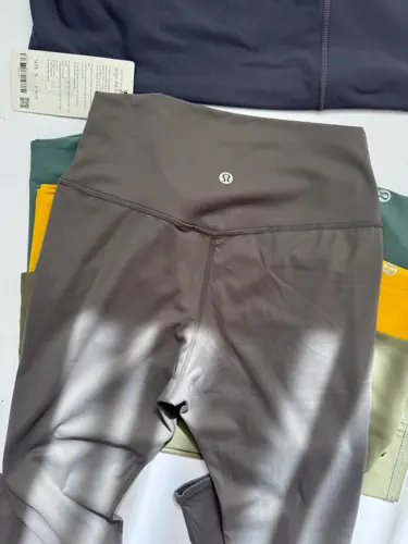 لگ الاین Lululemon