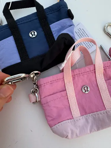 جاکلیدی نانو توت بگ Lululemon - تصویر دوم