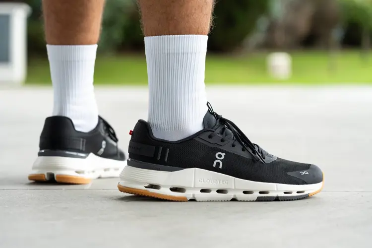 کفش کتونی کلاودنوا On Running