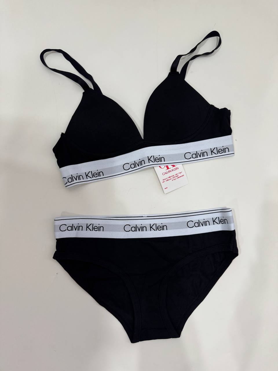 ست شورت سوتین Calvin Klein