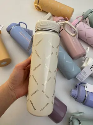 باتل مونوگرام شاین Lululemon 24oz - تصویر اصلی