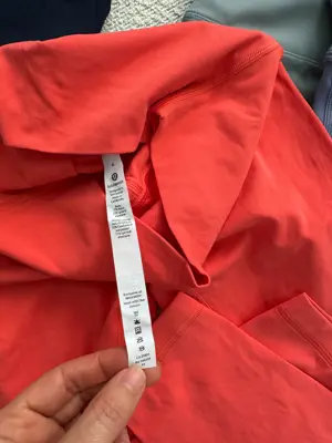 لگ الاین Lululemon کامبوج