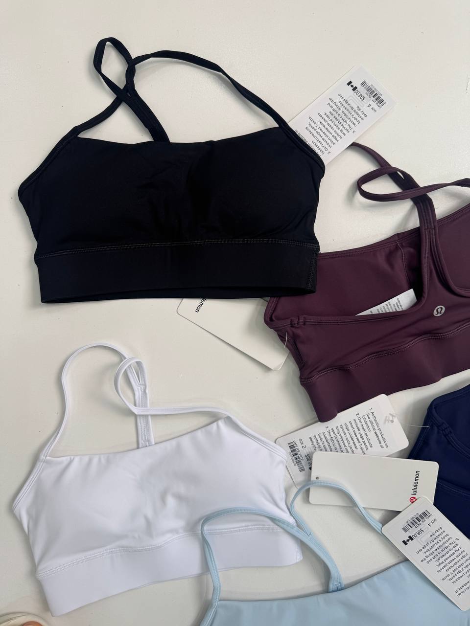 نیم‌تنه بندی Lululemon Align