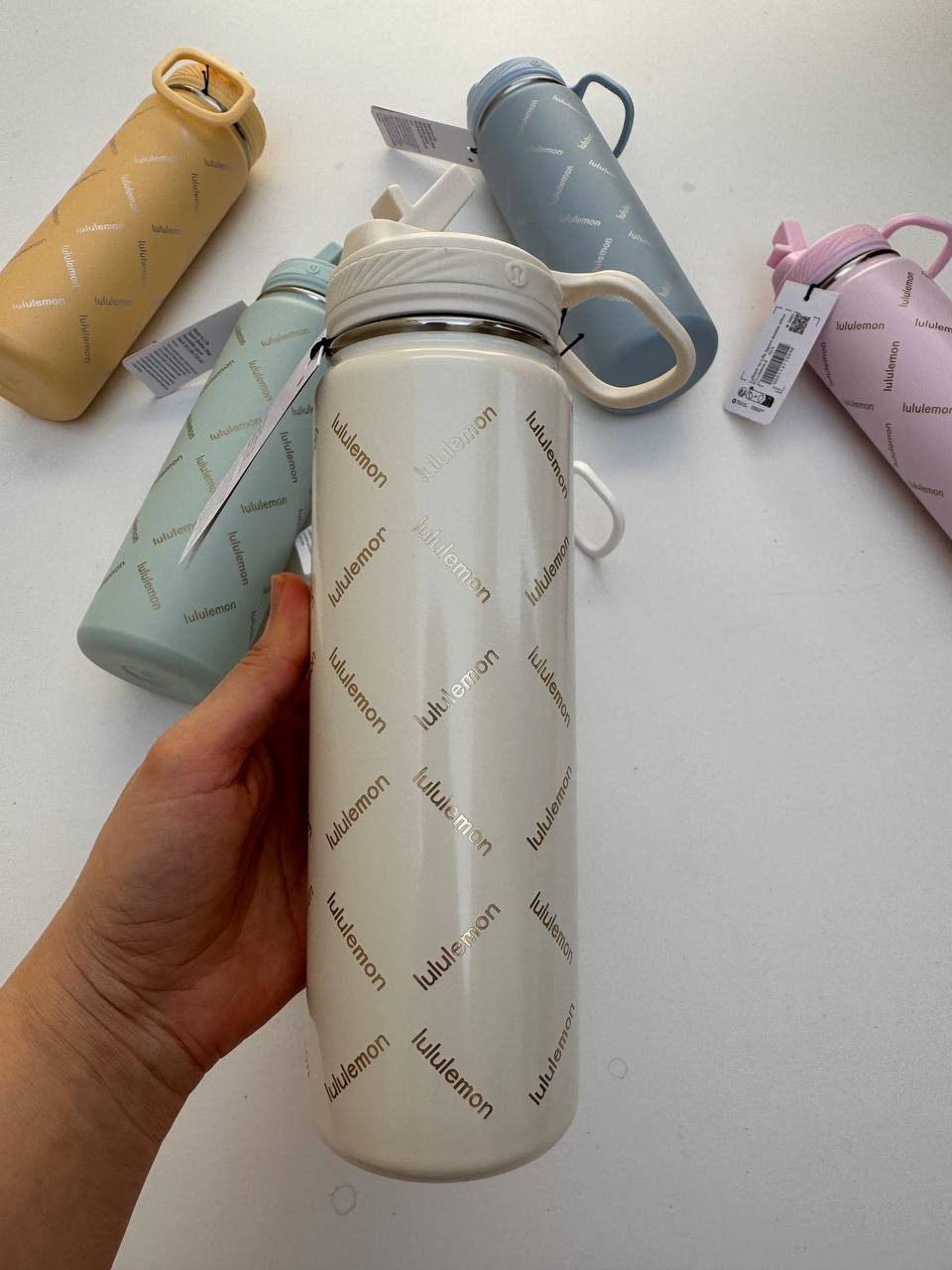باتل مونوگرام شاین Lululemon 24oz